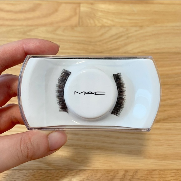 MAC Cosmetics Other - MAC false eyelashes style 46